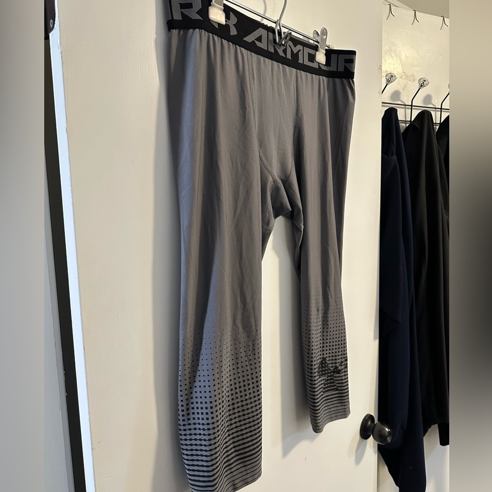 Like new under armour compression men tights  XXL leggings black gray heat gear - Picture 8 of 13
